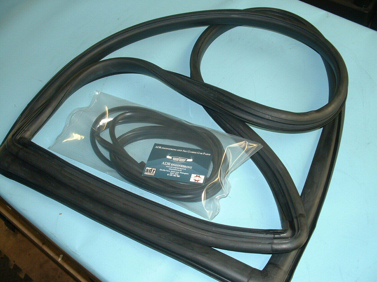 MGB GT MGC Front Screen Seal with Filler Strip