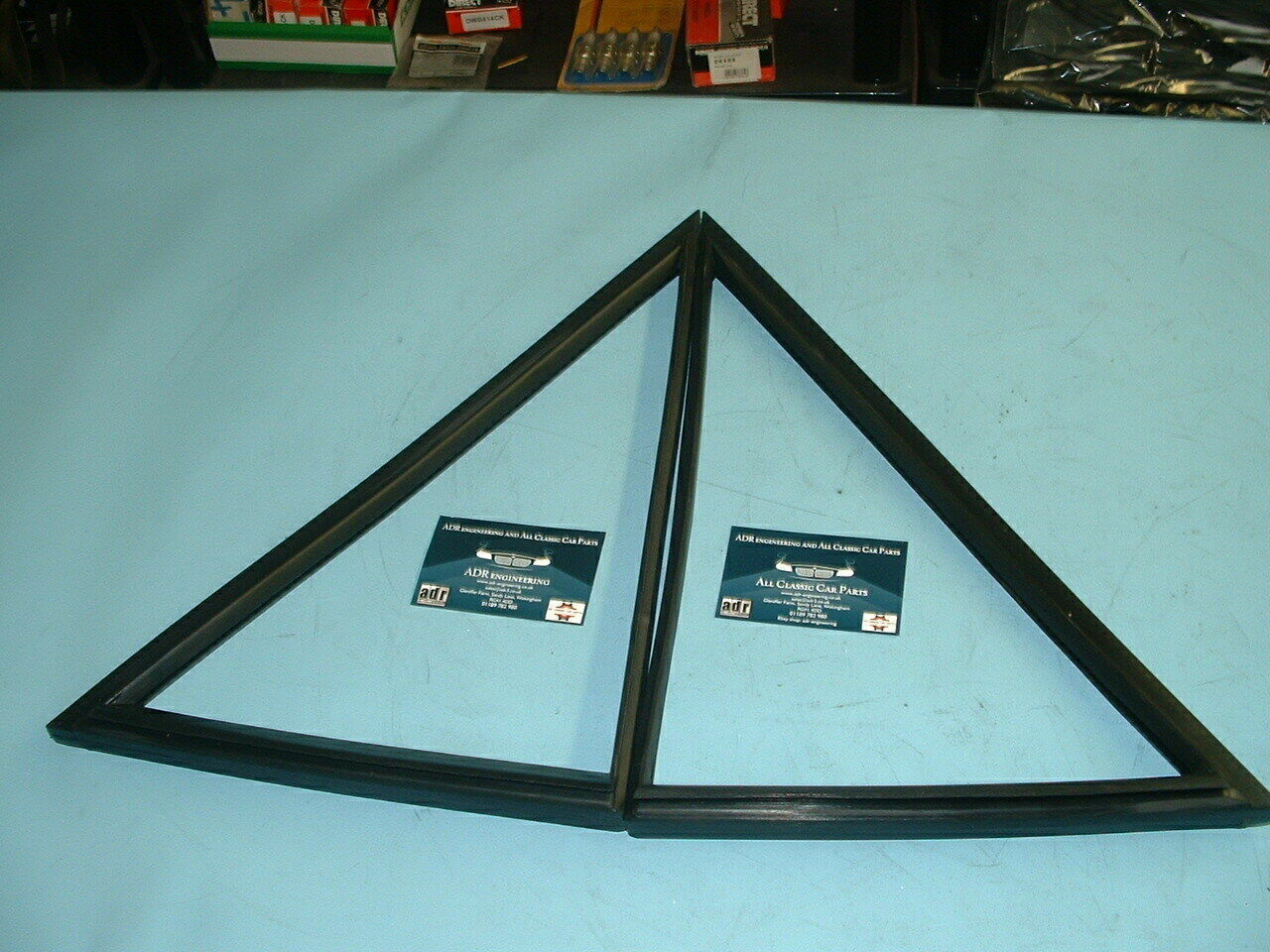 Cortina Mk2-2 Door 1600E Front Quarter Light Seals Pair 
