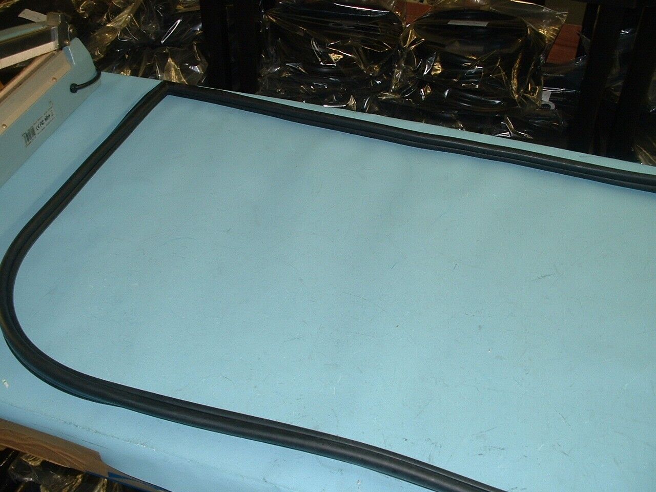 Ford Escort Mk2 Rear Screen Seal To Accept Chrome Filler Strip